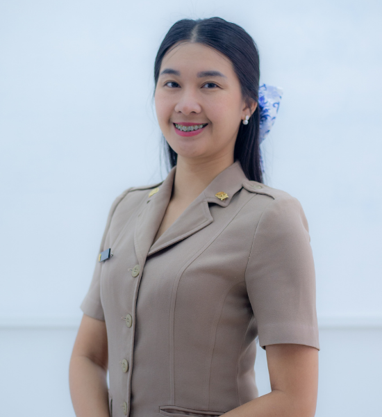 นางสาวพราวพิชชา เมิงไชยสงค์