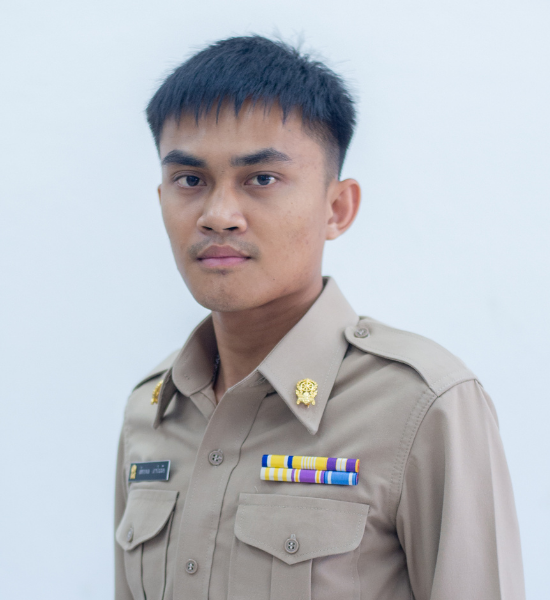 นายลัทธพล ภาโนมัย
